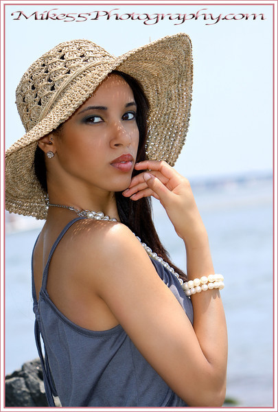 http://chevymike55.smugmug.com/Other/Noelia-Retouched/i-h7qHDWM/0/L/IMG6900a-L.jpg