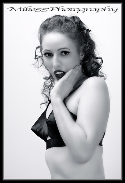 http://chevymike55.smugmug.com/Other/Shannon-Fatale/i-n4Lk62s/0/L/IMG7330a-L.jpg